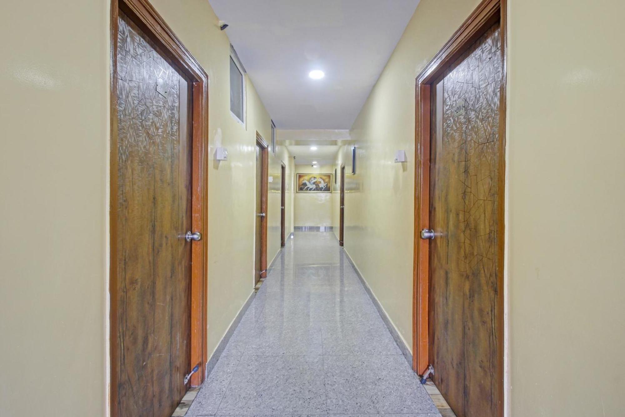 Super Hotel O Sri Sai Regency ไฮเดอราบัด ภายนอก รูปภาพ
