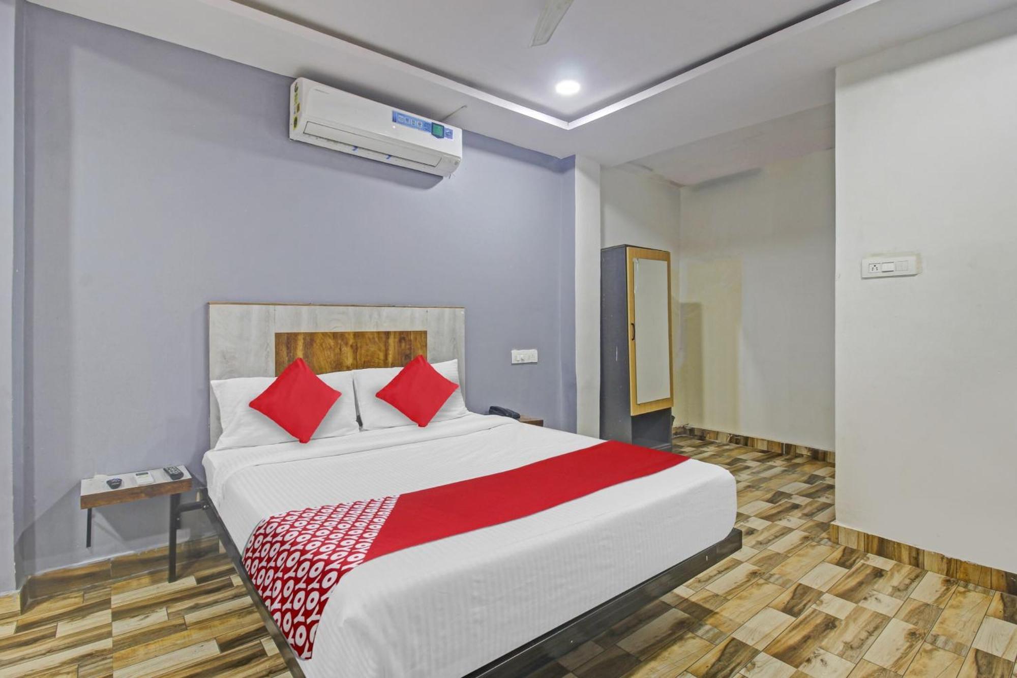 Super Hotel O Sri Sai Regency ไฮเดอราบัด ภายนอก รูปภาพ
