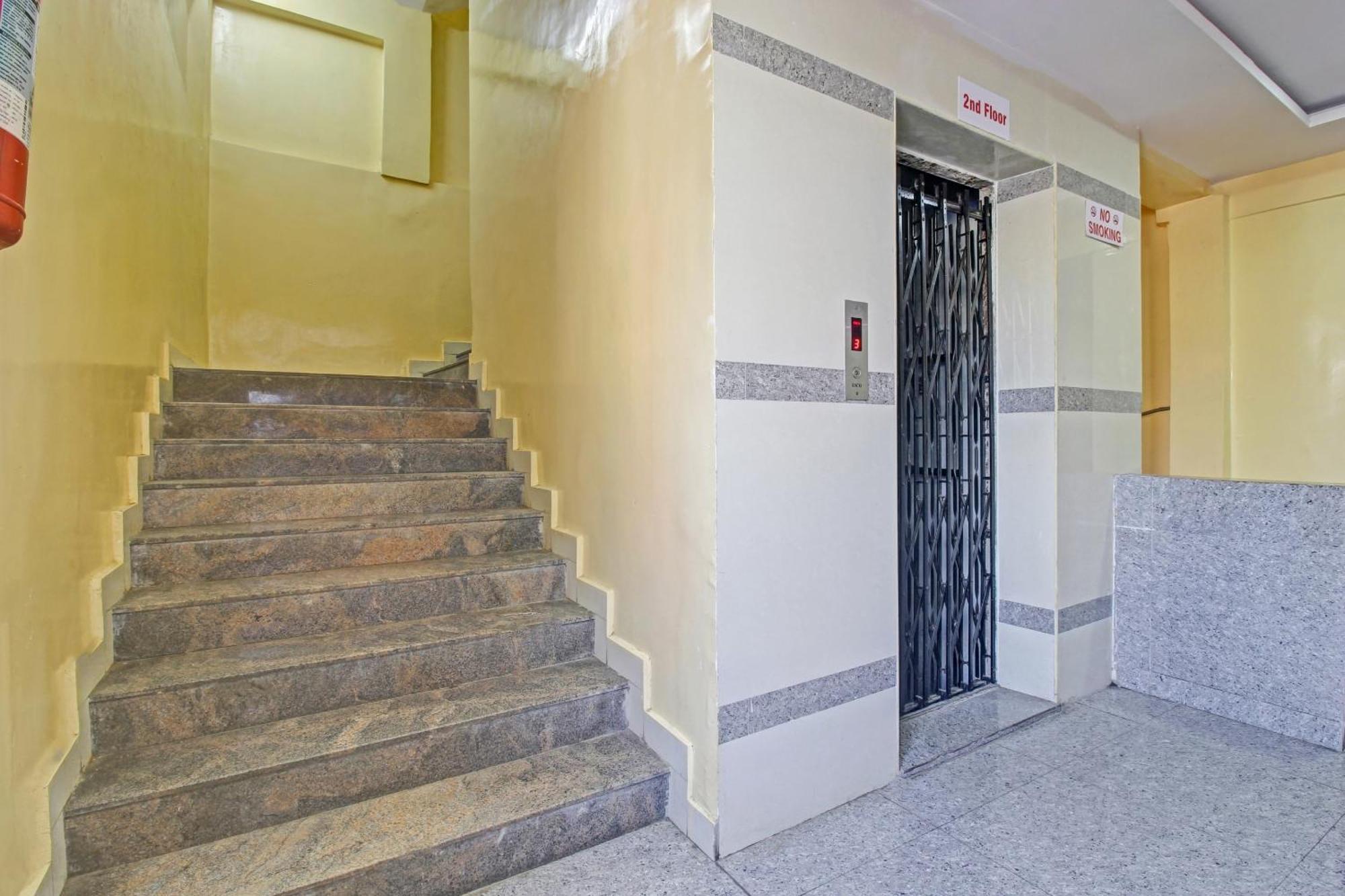 Super Hotel O Sri Sai Regency ไฮเดอราบัด ภายนอก รูปภาพ